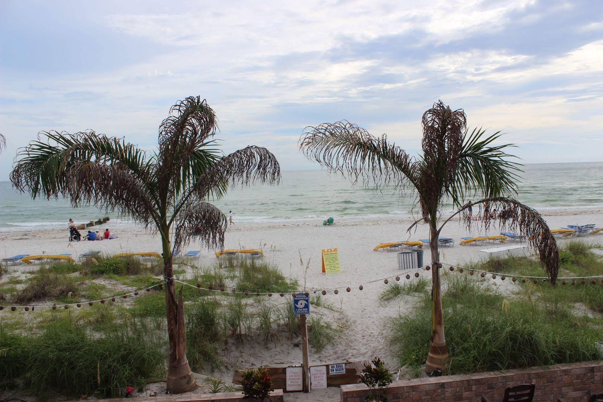 Schooner Hotel St. Pete Beach Eksteriør billede